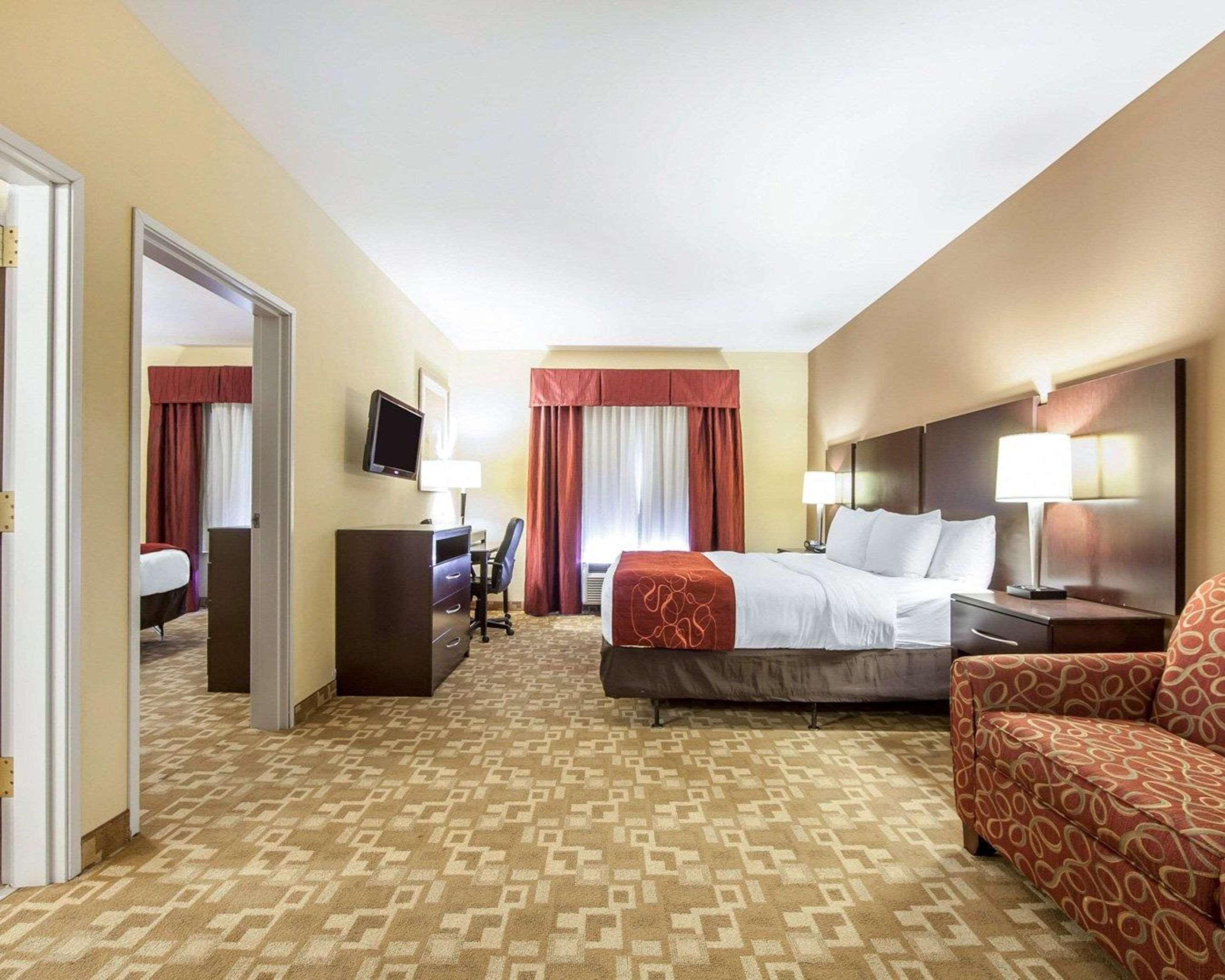 Comfort Suites Рим Екстериор снимка