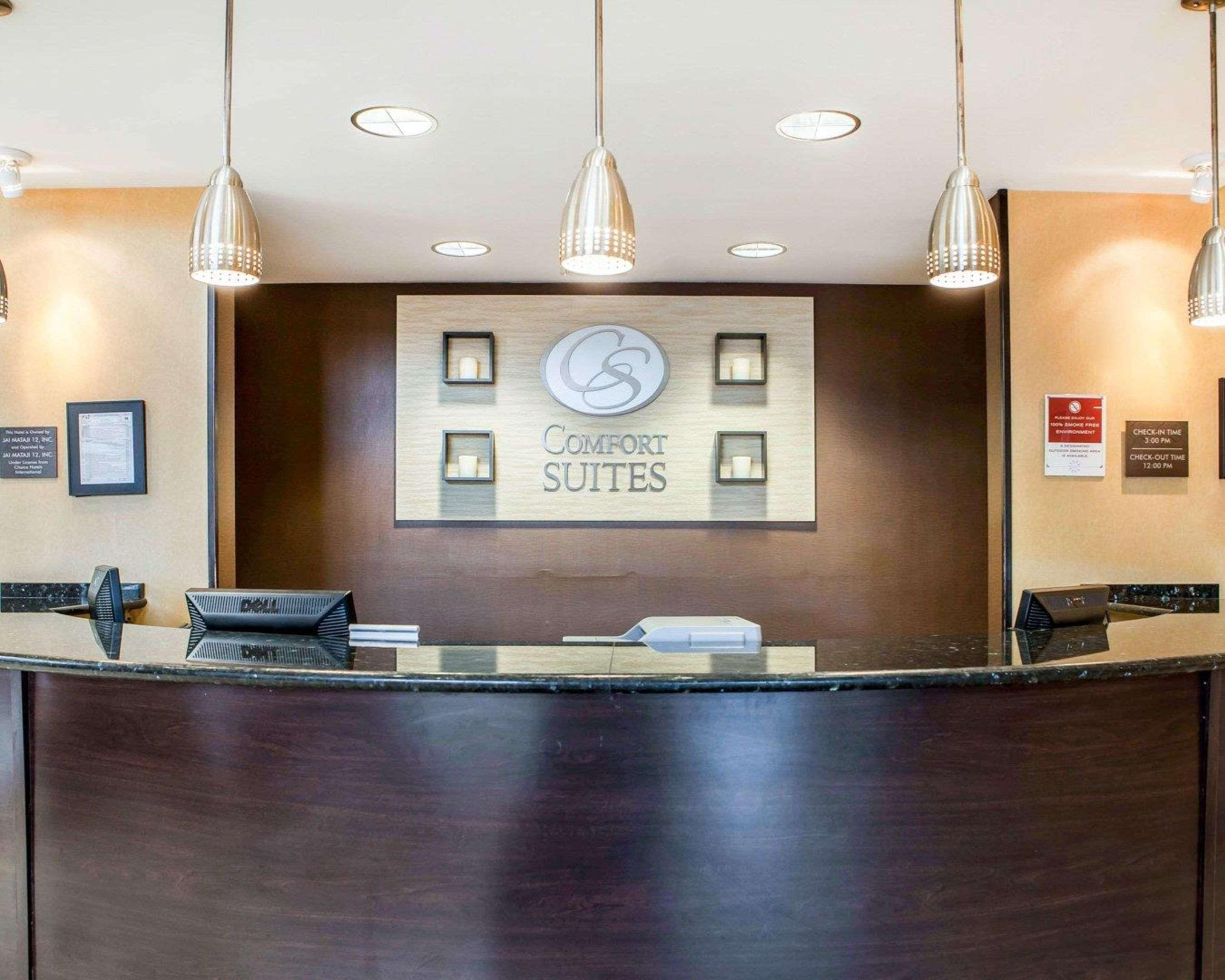 Comfort Suites Рим Екстериор снимка