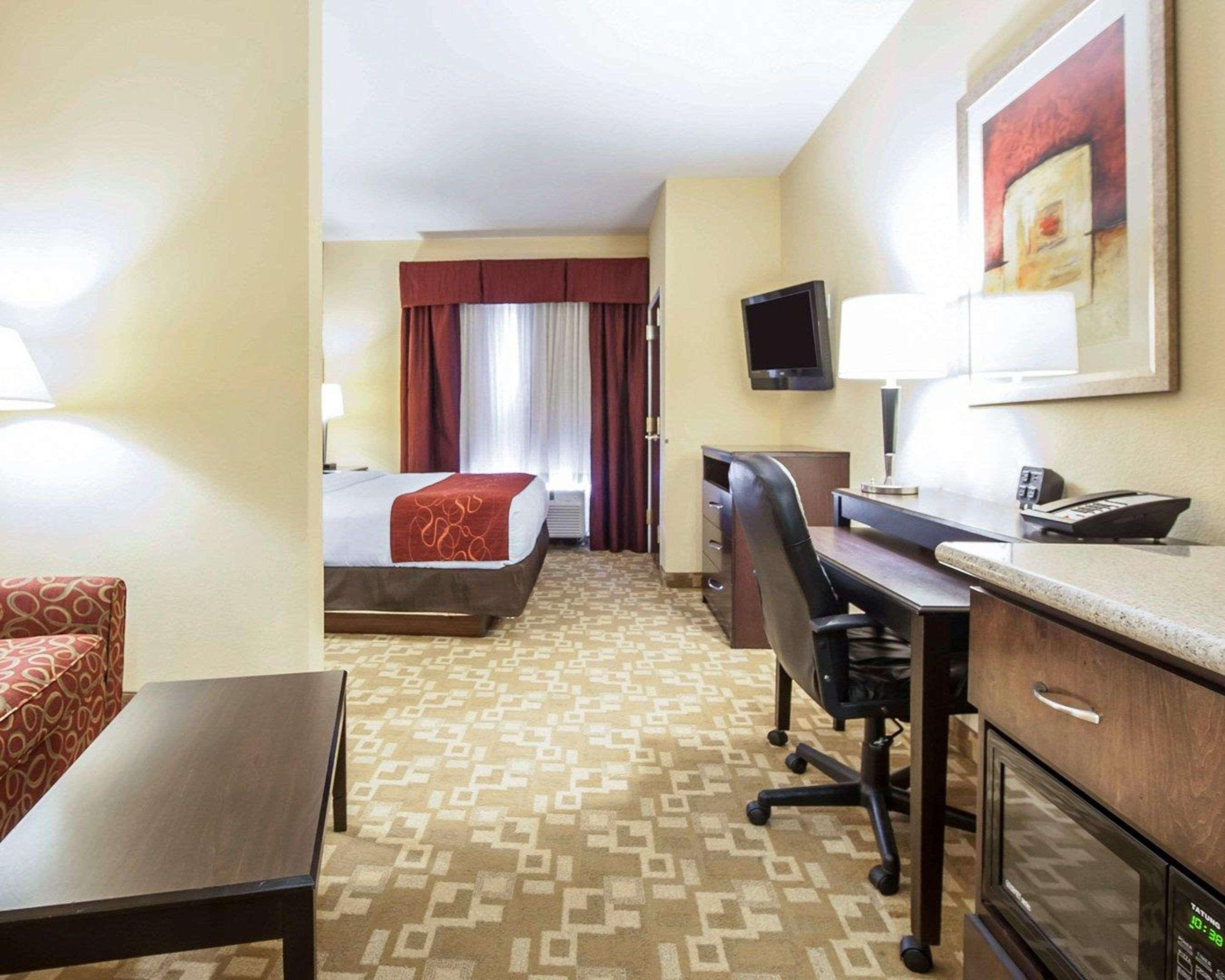 Comfort Suites Рим Екстериор снимка