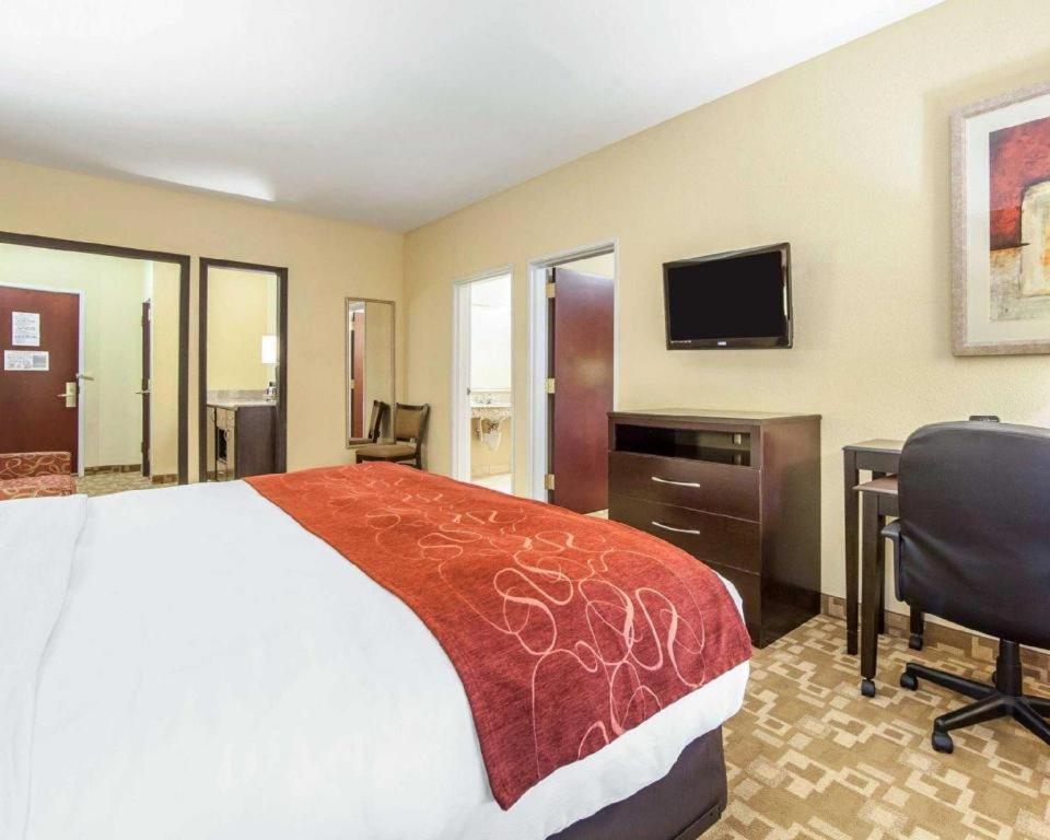Comfort Suites Рим Екстериор снимка